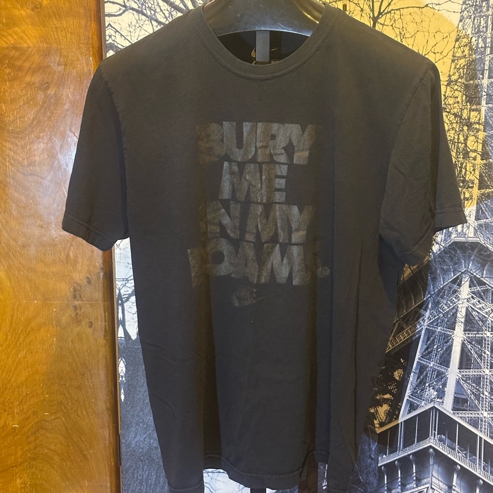 Nike Graphic T’ BURY ME IN MY FOAMS